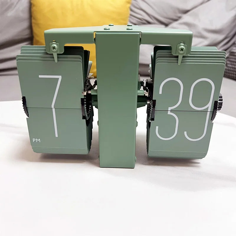 Retro Flip Table Clock